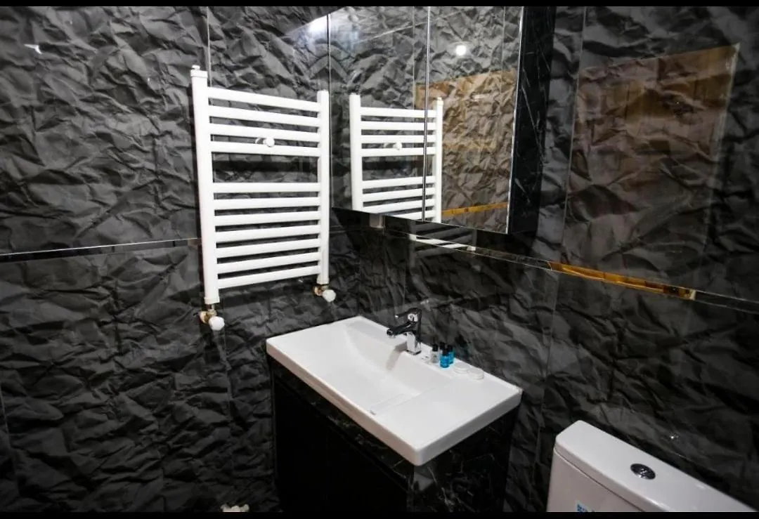 2Br - 1Lr Seaview Family Flat 10 Min Walk To Center Apartment Istanbul