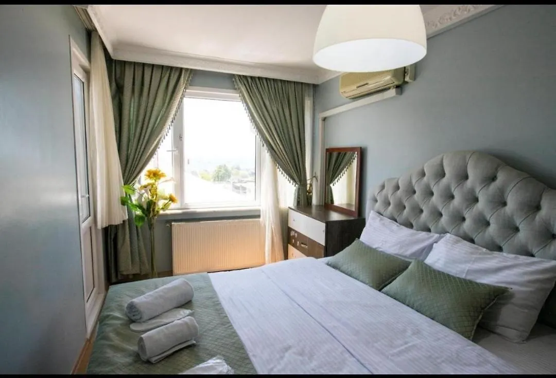 Апартаменты 2Br - 1Lr Seaview Family Flat 10 Min Walk To Center Стамбул